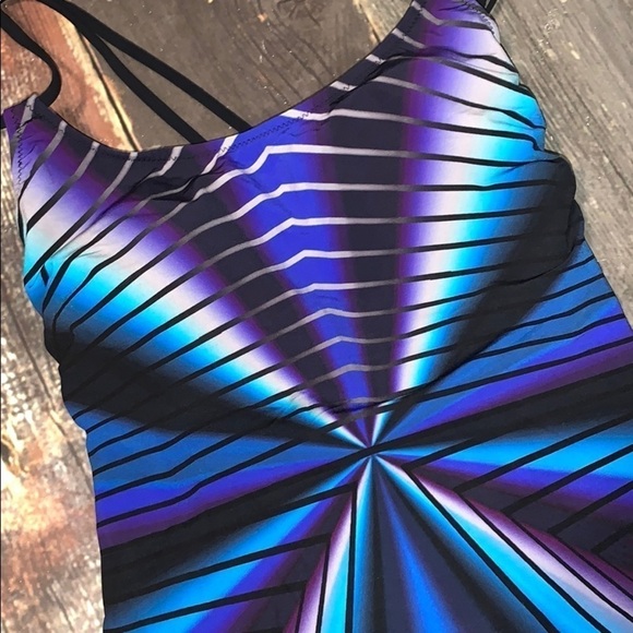 NWT Profile Sport by Gottex Strappy Back Tankini Swim Top Size 6 - Picture 4 of 4